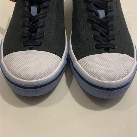 Penguin Size 8 Men’s TOBAGGAN PERF sneakers - Picture 4 of 8